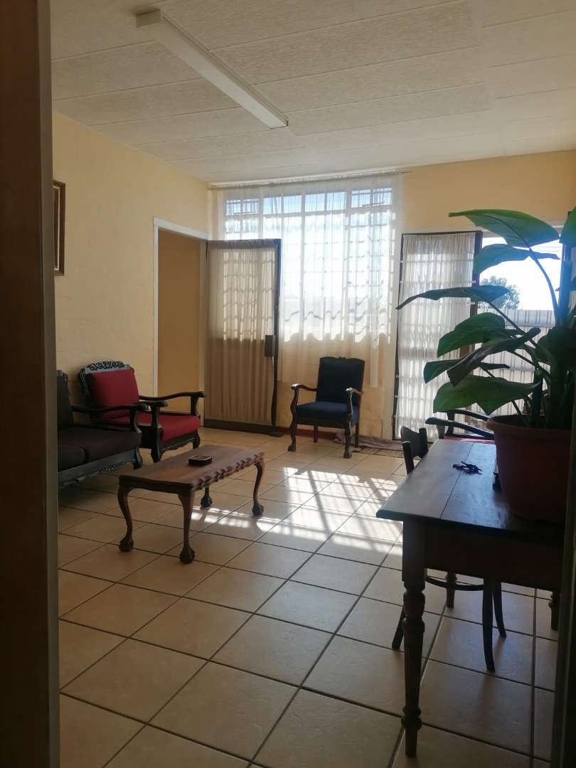 4 Bedroom Property for Sale in Ladybrand Free State